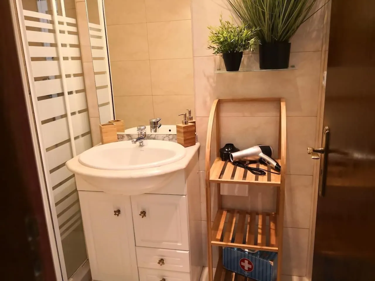 Graca Lovers 2 Lisbon Apartment